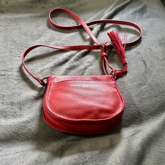 Lucky Brand Red small Shoulder/Crossbody Bag. - Picture 15 of 15